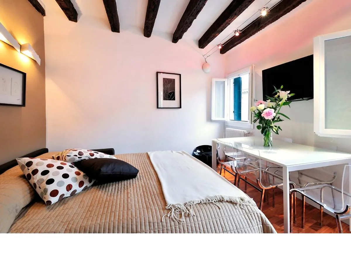 Apartment Vivaldi Room - Biennale By Wonderful Italy Venedig Italien