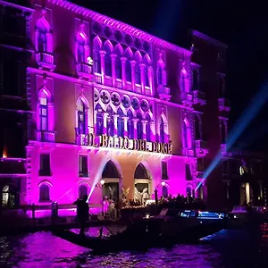 Apartment Palazzo Morosini Brandolin Dimora Romantica, Venice